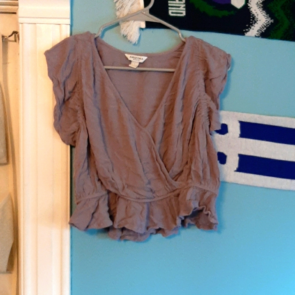 Botton crop top